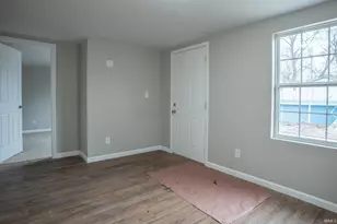 918 SW Dale St, Mishawaka, IN 46544 - Photo 7