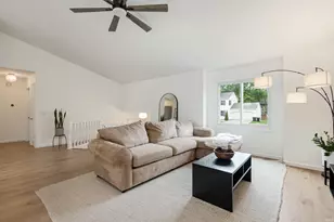 1818 Eagle Point Ct, South Bend, IN 46628 - Photo 11