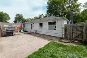 2527 Sampson St, South Bend, IN 46614 - Photo 21