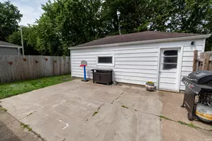 2527 Sampson St, South Bend, IN 46614 - Photo 23