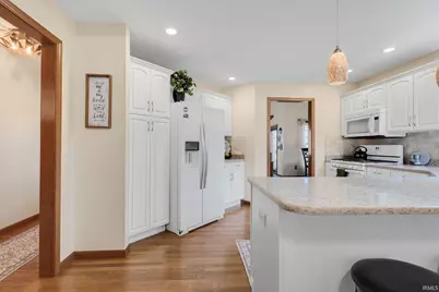 25612 Shorewood Court, South Bend, IN 46619 - Photo 9