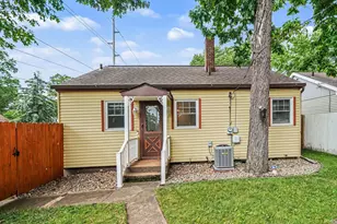 1025 W Battell St, Mishawaka, IN 46545 - Photo 17