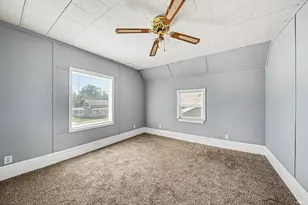 138 W Broadway St, Mishawaka, IN 46545 - Photo 15