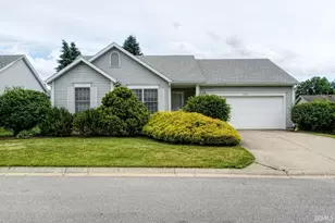 806 Eagle Cove Dr, South Bend, IN 46614 - Photo 1