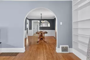 625 E Eckman St, South Bend, IN 46614 - Photo 13