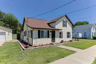 1129 Harrison St, Walkerton, IN 46574 - Photo 1