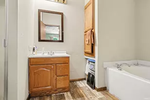 55921 Apple Rd, Osceola, IN 46561 - Photo 11