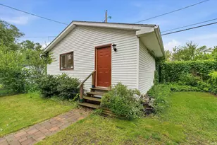 1160 E Victoria St, South Bend, IN 46614 - Photo 21