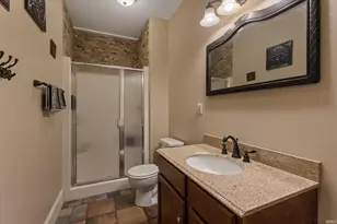 21816 Locust Bend Ct, South Bend, IN 46628 - Photo 29