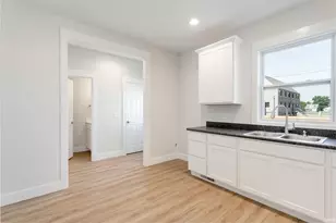 1011 Allen St, South Bend, IN 46616 - Photo 19