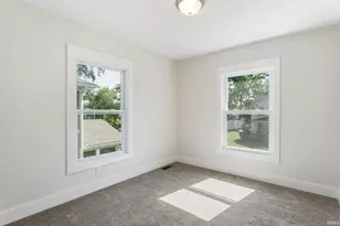 1011 Allen St, South Bend, IN 46616 - Photo 23