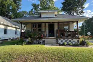 735 E Bowman St, South Bend, IN 46613 - Photo 1