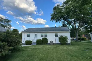 54668 28th St, South Bend, IN 46635 - Photo 5