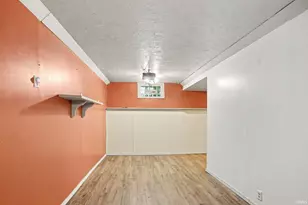 619 E Battell St, Mishawaka, IN 46545 - Photo 7
