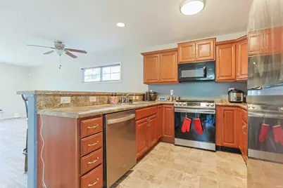422 E Grove Street, Mishawaka, IN 46545 - Photo 11