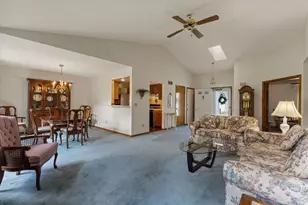 4207 Hunter Run Cir, South Bend, IN 46628 - Photo 7