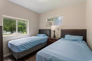 1218 Kinyon St, South Bend, IN 46616 - Photo 15