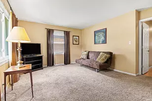 121 S Twyckenham Dr, South Bend, IN 46617 - Photo 15