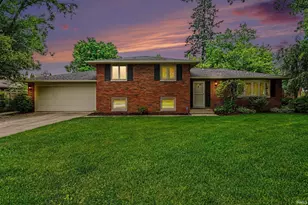 2009 Scottswood Cir, South Bend, IN 46617 - Photo 1