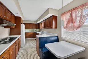 1915 Churchill Dr, South Bend, IN 46617 - Photo 23