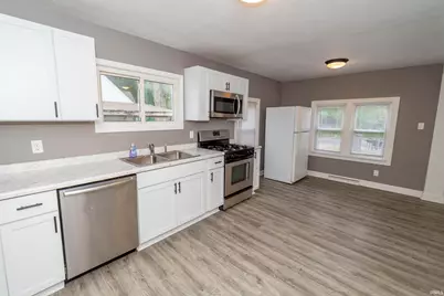 52118 Helmen Avenue, South Bend, IN 46637 - Photo 3