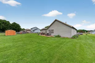 29875 Tealwood Dr, Elkhart, IN 46514 - Photo 25