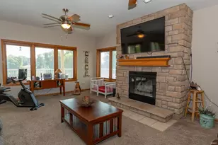24465 Copper Ridge Dr, Goshen, IN 46526 - Photo 9