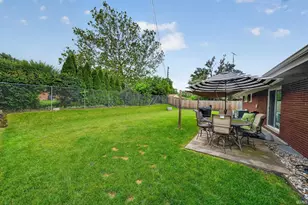 1024 E Eckman St, South Bend, IN 46614 - Photo 7