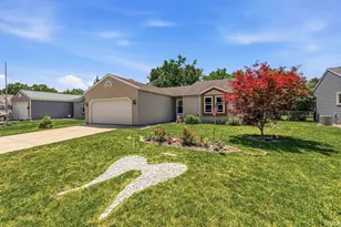 1111 B J St, Mishawaka, IN 46545 - Photo 3