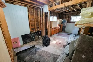 1415 O Brien St, South Bend, IN 46628 - Photo 3