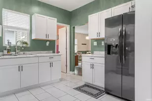 1023 Sherman Ave, South Bend, IN 46616 - Photo 9