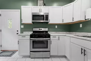 1023 Sherman Ave, South Bend, IN 46616 - Photo 5