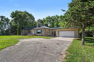 58475 Crumstown Hwy, South Bend, IN 46619 - Photo 3