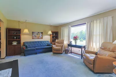 6384 N 900 E Road, New Carlisle, IN 46552 - Photo 5