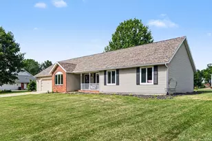 12392 Diamond Dr, Plymouth, IN 46563 - Photo 3