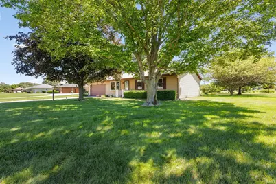 57302 Peggy Drive, South Bend, IN 46619 - Photo 3