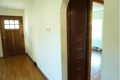 800 W Lusher Avenue, Elkhart, IN 46517 - Photo 9