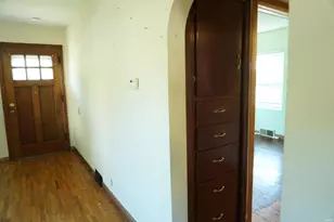 800 W Lusher Ave, Elkhart, IN 46517 - Photo 9