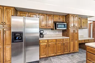 60955 Whispering Hills Dr, South Bend, IN 46614 - Photo 17
