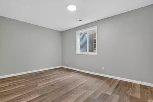 1026 Clover St, South Bend, IN 46615 - Photo 21