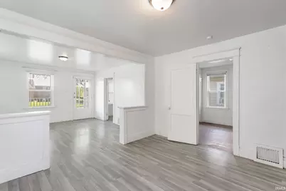 717 N Brookfield Street, South Bend, IN 46628 - Photo 13