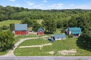 65582 Juniper Rd, Lakeville, IN 46536 - Photo 3