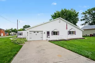 57148 Greenlawn Ave Ave, Osceola, IN 46561 - Photo 3