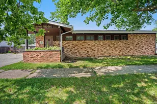1951 E Fox St, South Bend, IN 46613 - Photo 1