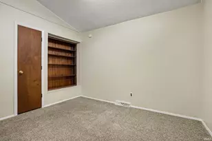 1951 E Fox St, South Bend, IN 46613 - Photo 11