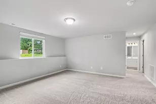 50784 Maple Isle Dr, Elkhart, IN 46514 - Photo 17