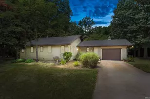 51565 Maplewood Dr, Elkhart, IN 46514 - Photo 1
