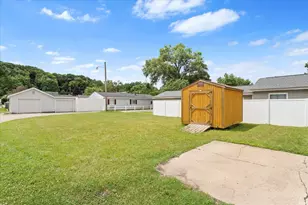 2411 Delaware St, Mishawaka, IN 46544 - Photo 19