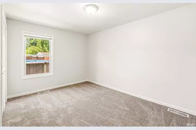 3229 Kent Lane, South Bend, IN 46615 - Photo 21