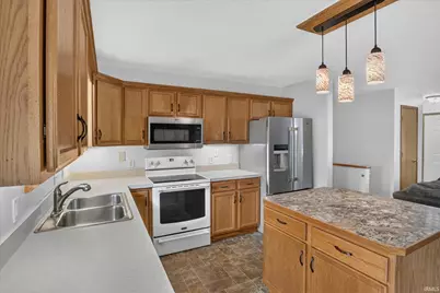 65652 Buttercup Avenue, Goshen, IN 46528 - Photo 9